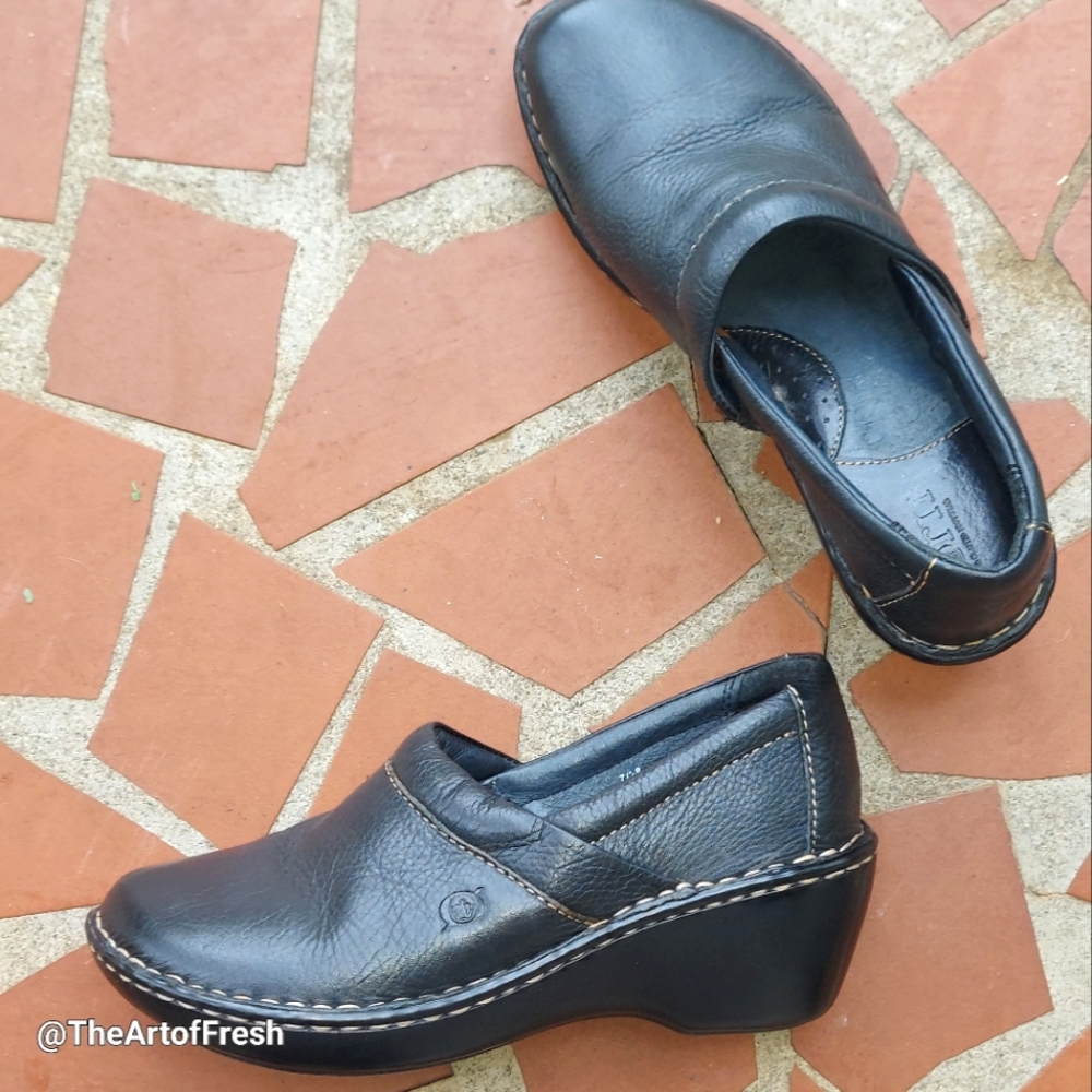 BOC BORN Clogs Womens 7 Black Leather Slip On Comfort Shoes